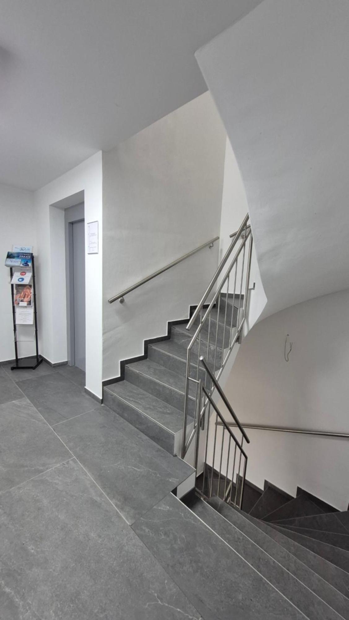 Apartments Seibel Doppel-Zweibettzimmer Mit Bad 罗伊特林根 外观 照片